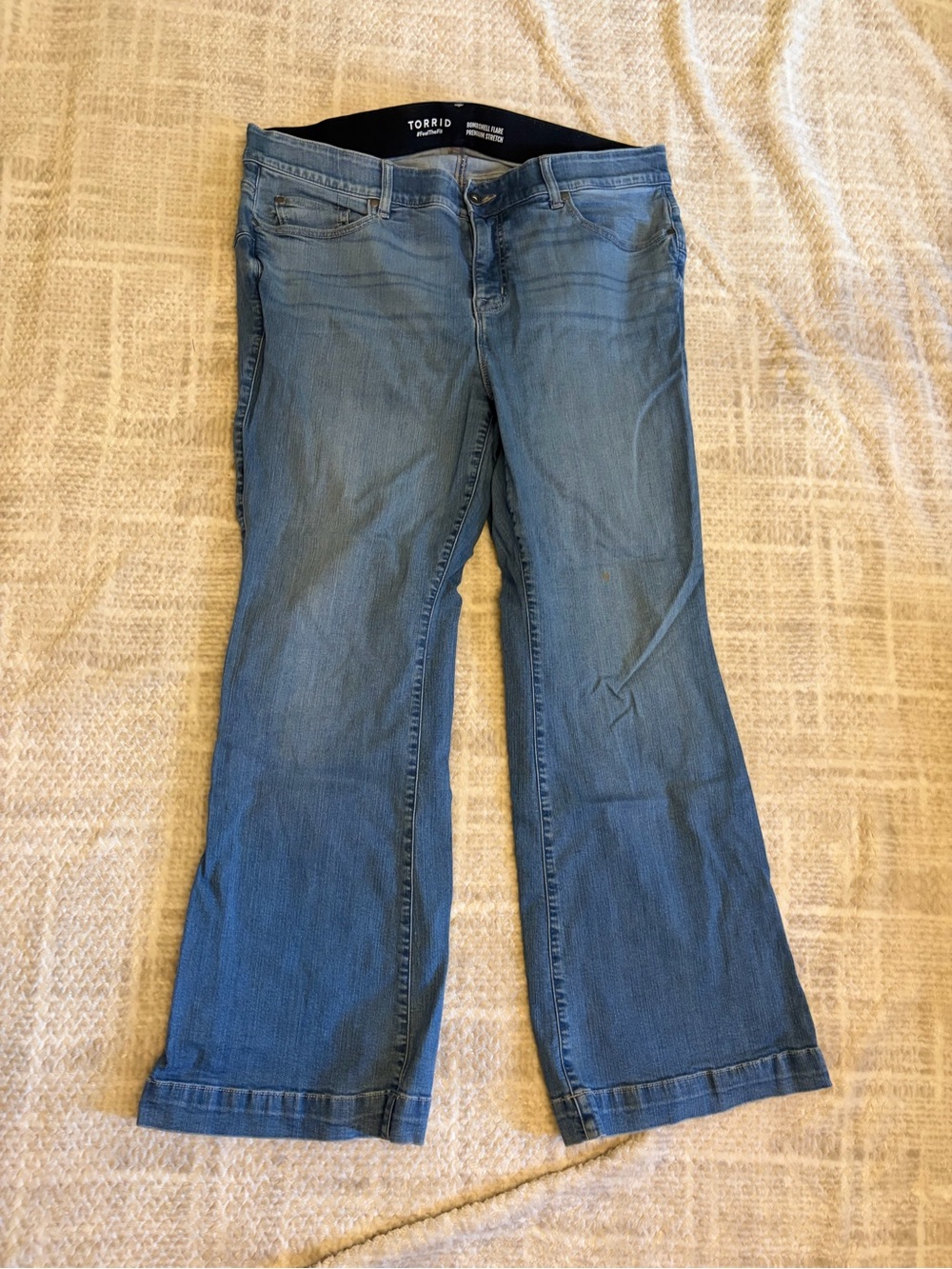 Torrid Bombshell Flare Jeans Size 20R Light Wash Raw Hem